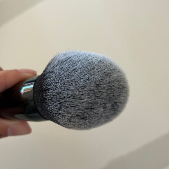 Marc Jacobs The Bronze 12 Bronzer Brush w/ Original Box - Picture 3 of 6